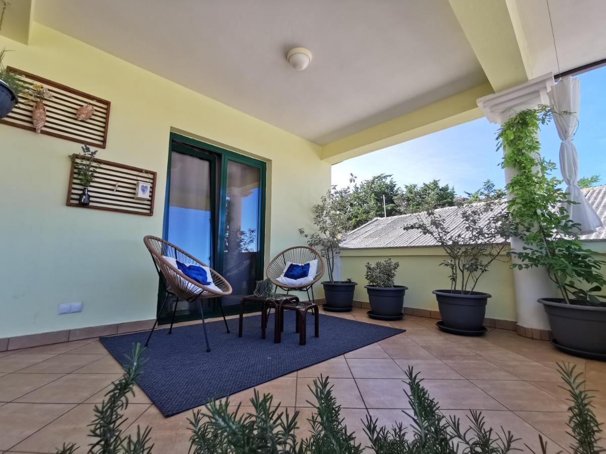 Apartments Ribaric ราบ ภายนอก รูปภาพ